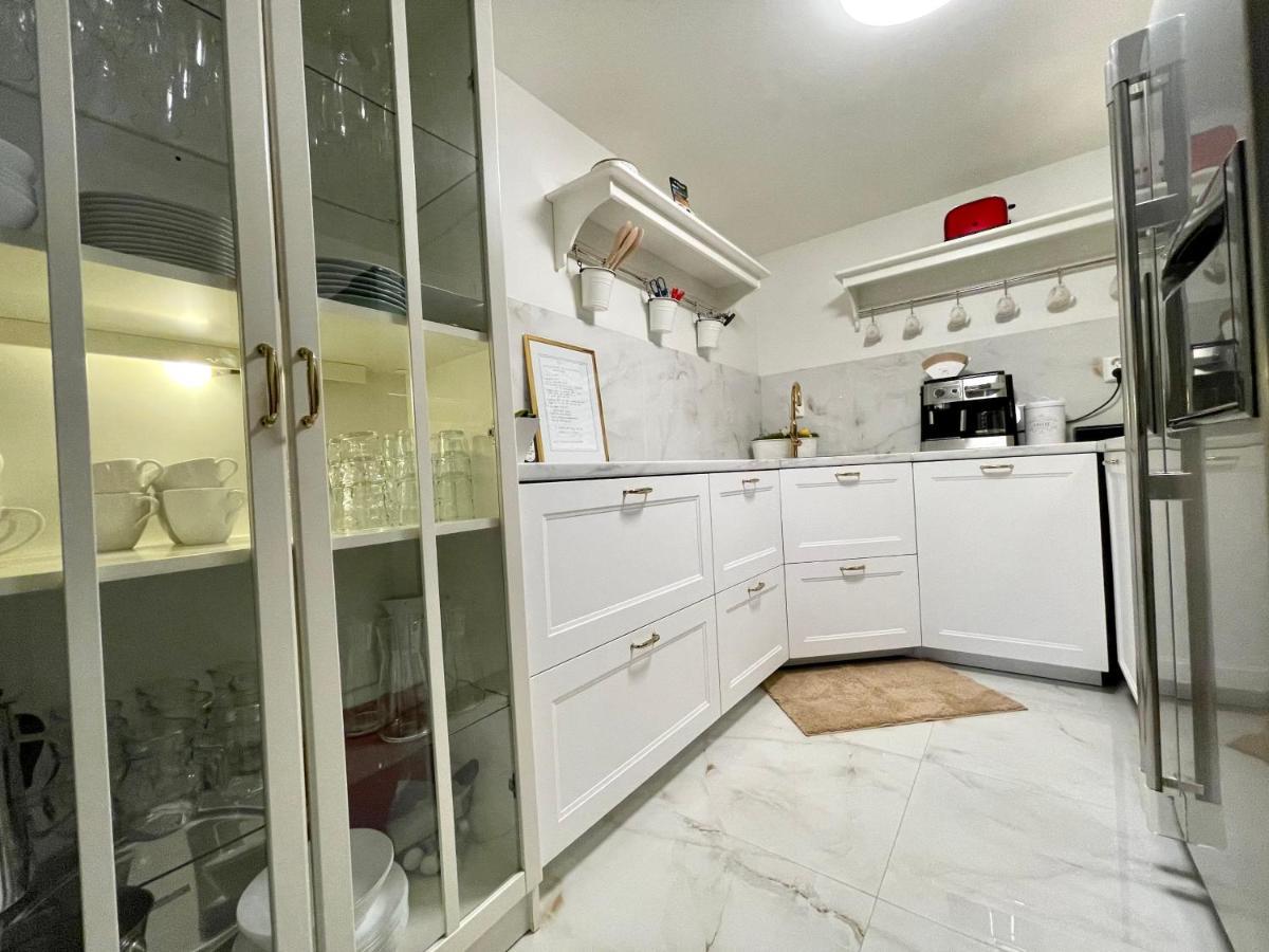 Vid Gekas Ullared Boende B&B Exterior foto